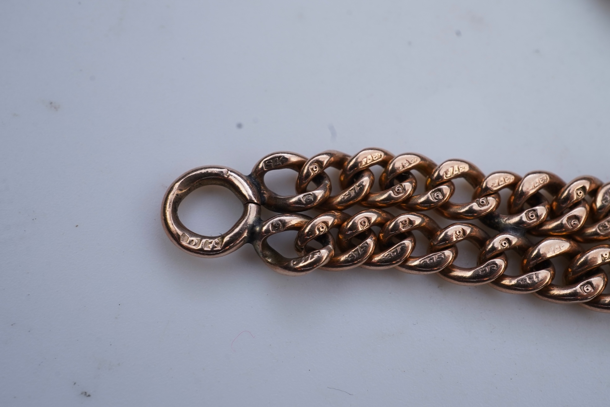 A gold bracelet, circa 1915